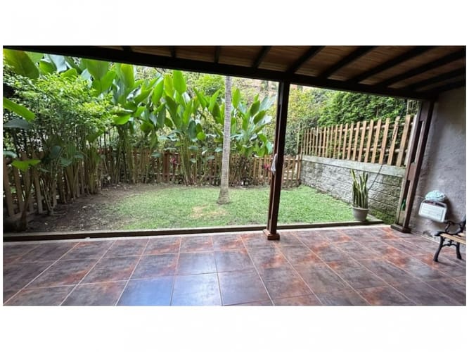 Casa de 4 alcobas en venta en El Diamante No. 2, Medellín, 223 m² · foto 23 de 24