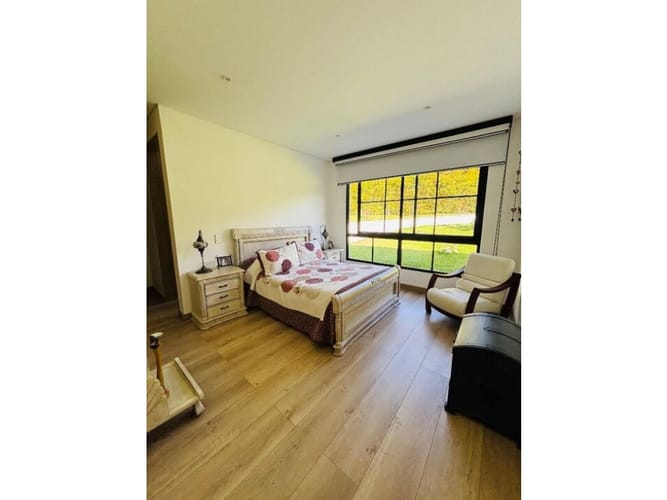 Casa de 3 alcobas en venta en Llano Grande, Rionegro, 236 m² · foto 18 de 24