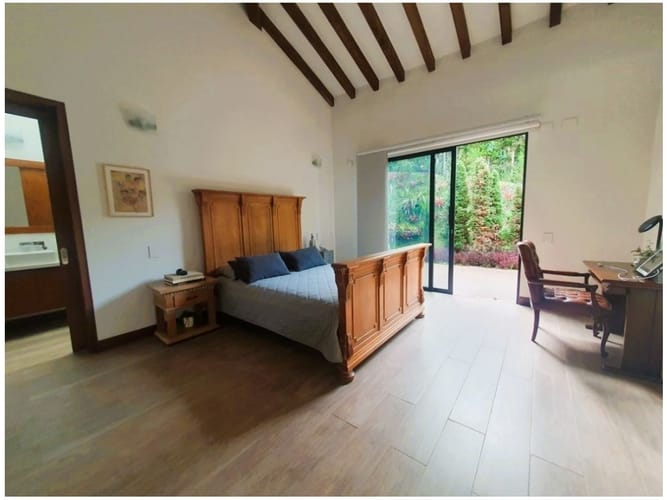 Casa de 7 alcobas en venta en Llano Grande, Rionegro, 704 m² · foto 11 de 16