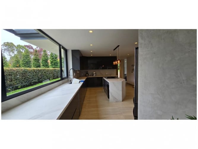 Casa de 4 alcobas en venta en El Portento, Medellín, 557 m² · foto 8 de 24