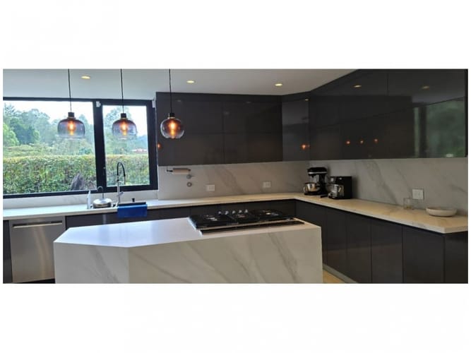 Casa de 4 alcobas en venta en El Portento, Medellín, 557 m² · foto 9 de 24