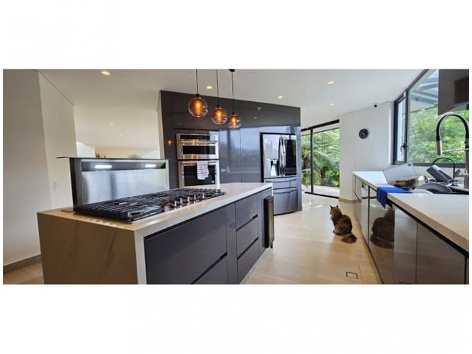 Casa de 4 alcobas en venta en El Portento, Medellín, 557 m² · foto 10 de 24