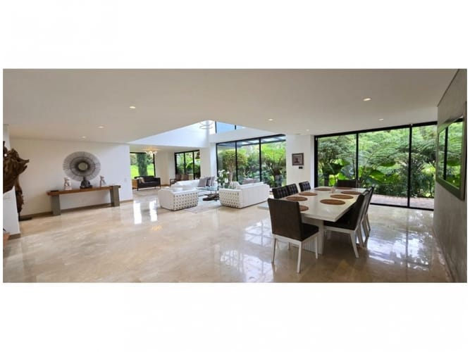 Casa de 4 alcobas en venta en El Portento, Medellín, 557 m² · foto 11 de 24