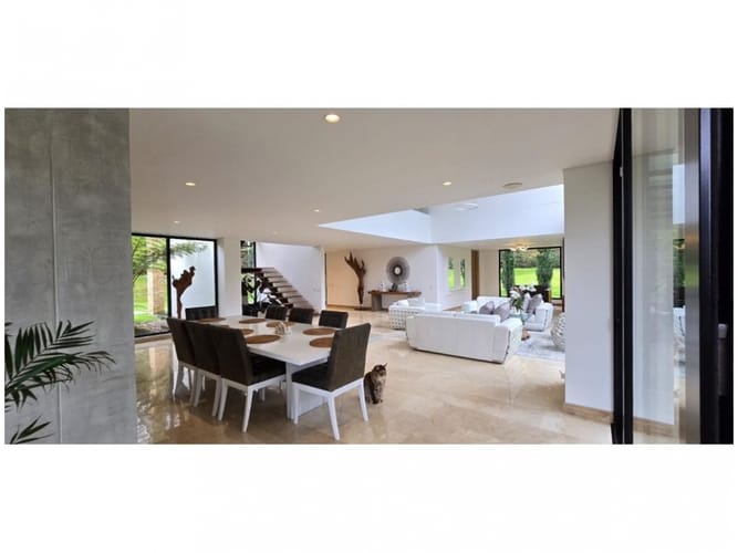 Casa de 4 alcobas en venta en El Portento, Medellín, 557 m² · foto 12 de 24