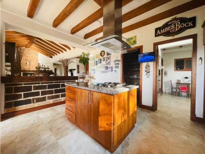 Casa de 3 alcobas en venta en Loma Del Escobero, Envigado · foto 7 de 16
