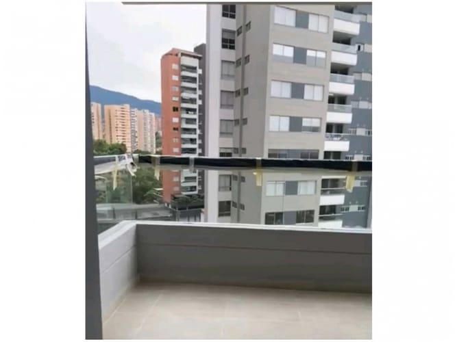 Apartamento de 2 alcobas en venta en Cumbres, Envigado, 96 m² · foto 10 de 13