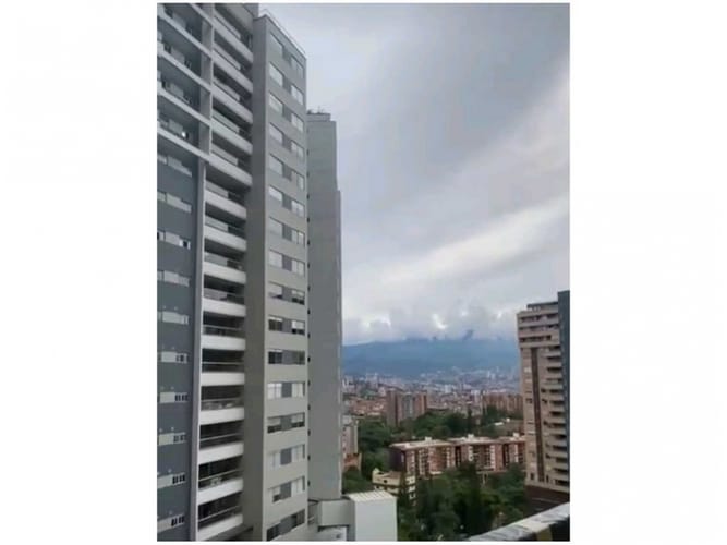 Apartamento de 2 alcobas en venta en Cumbres, Envigado, 96 m² · foto 13 de 13