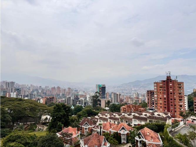 Apartamento de 3 alcobas en venta en Las Palmas, Medellín, 159 m² · foto 7 de 15
