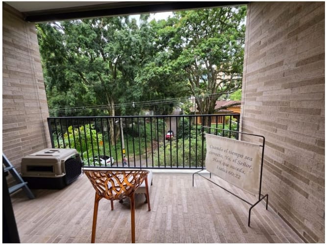Apartaestudio en venta en El Poblado, Medellín, 112 m² · foto 9 de 24