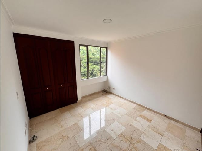 Apartamento de 3 alcobas en venta en Las Palmas, Medellín, 159 m² · foto 11 de 15