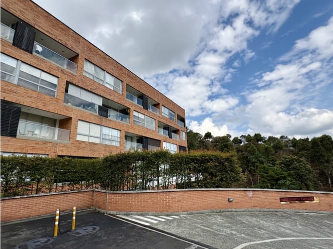 Apartamento de 1 alcoba en venta en Aeropuerto, Rionegro, 63 m² · foto 4 de 15