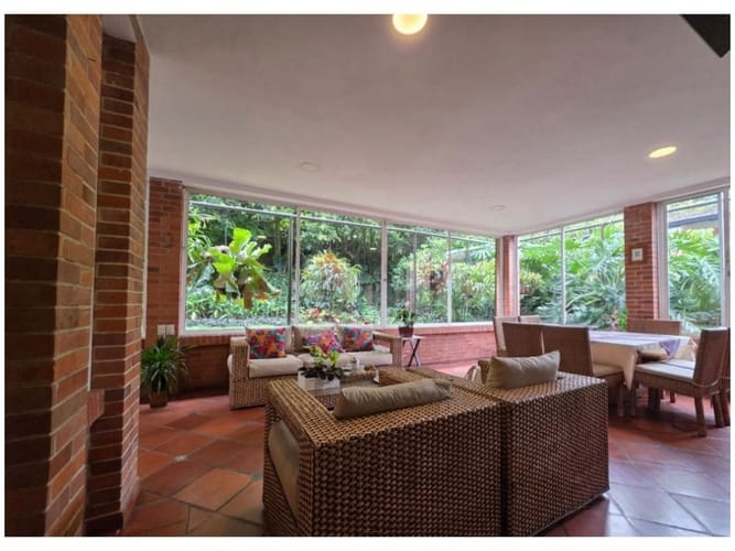 Casa en venta en Loma Benedictinos, Envigado · foto 7 de 24