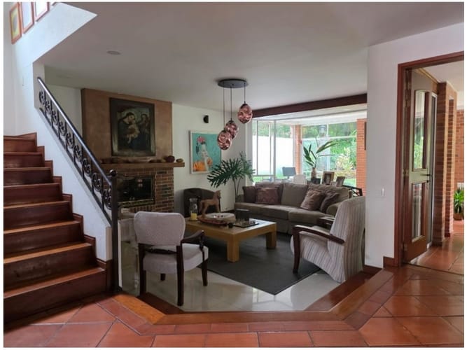 Casa en venta en Loma Benedictinos, Envigado · foto 9 de 24