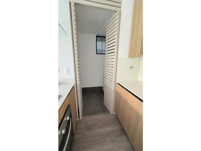 Apartamento de 1 alcoba en venta en El Poblado, Medellín, 67 m² · foto 2 de 8