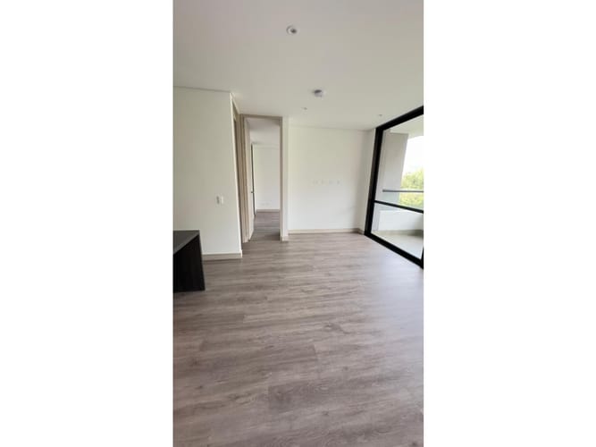 Apartamento de 1 alcoba en venta en El Poblado, Medellín, 67 m² · foto 6 de 8