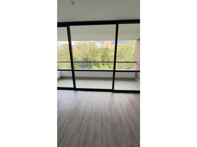 Apartamento de 1 alcoba en venta en El Poblado, Medellín, 67 m² · foto 8 de 8