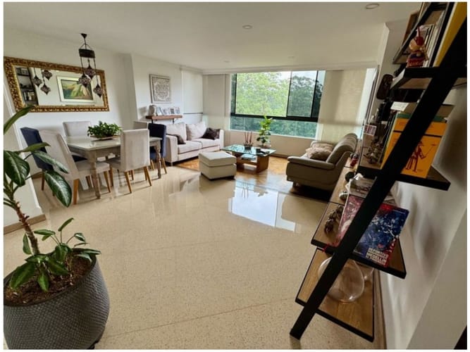 Apartamento de 3 alcobas en venta en El Tesoro, Medellín, 117 m² · foto 3 de 17