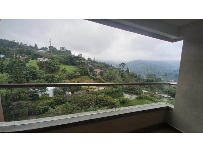 Apartamento de 3 alcobas en venta en El Chingui, Envigado, 86 m² · foto 4 de 20