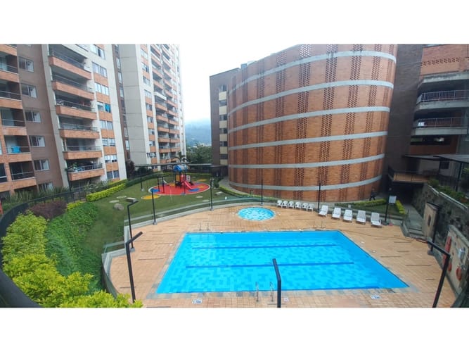Apartamento de 3 alcobas en venta en El Chingui, Envigado, 86 m² · foto 18 de 20