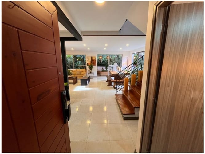 Casa en venta en Loma Del Esmeraldal, Envigado · foto 2 de 24