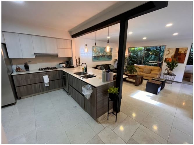 Casa en venta en Loma Del Esmeraldal, Envigado · foto 4 de 24