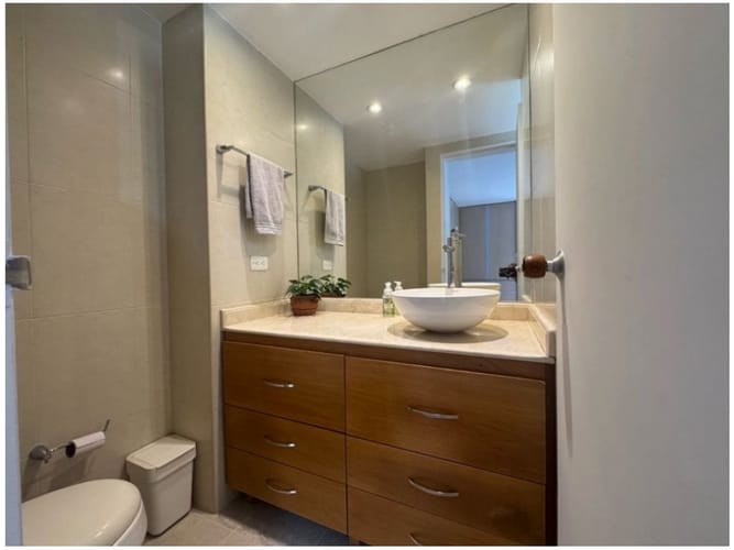 Apartamento de 3 alcobas en venta en Los Naranjos, Medellín, 112 m² · foto 5 de 10