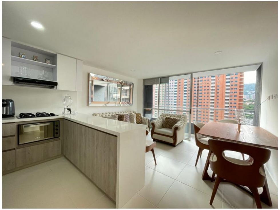 Apartamento en venta en Zona Industrial No. 1, Itagüí · foto 2 de 11