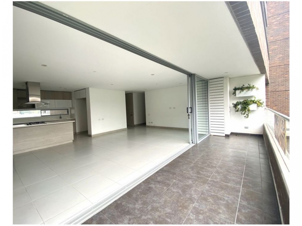 Apartamento en venta en Cumbres, Envigado · foto 2 de 14