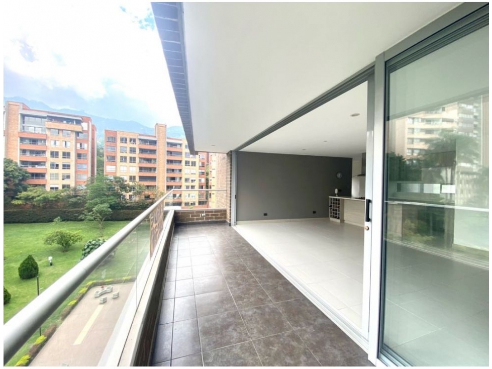 Apartamento en venta en Cumbres, Envigado · foto 3 de 14