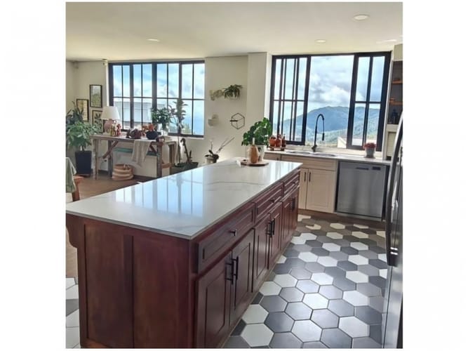 Casa de 5 alcobas en venta en Escobero, Envigado, 245 m² · foto 10 de 23