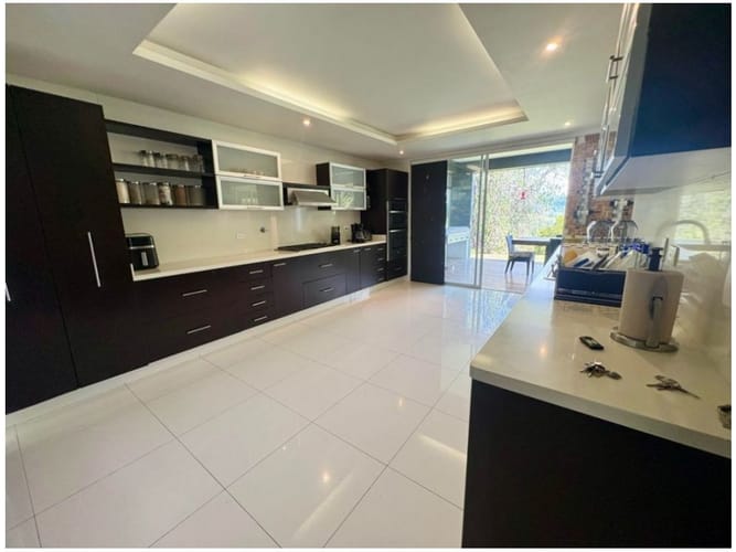 Casa de 4 alcobas en venta en Vía Las Palmas, Envigado, 466 m² · foto 5 de 17