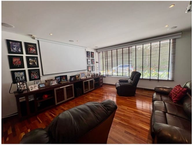 Casa de 4 alcobas en venta en Vía Las Palmas, Envigado, 466 m² · foto 8 de 17