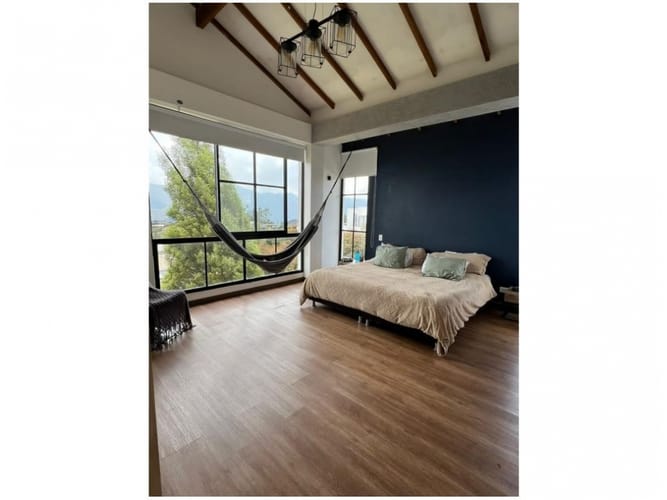 Casa de 5 alcobas en venta en Escobero, Envigado, 245 m² · foto 17 de 23