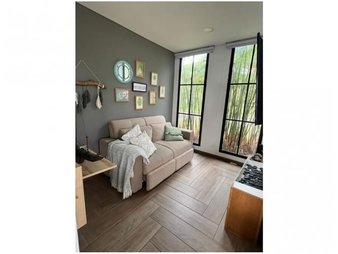 Casa de 5 alcobas en venta en Escobero, Envigado, 245 m² · foto 18 de 23