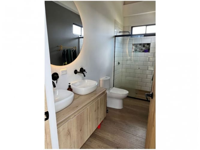 Casa de 5 alcobas en venta en Escobero, Envigado, 245 m² · foto 21 de 23
