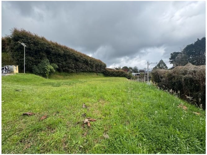 Lote en venta en Vía Las Palmas, Envigado, 1169 m² · foto 4 de 6