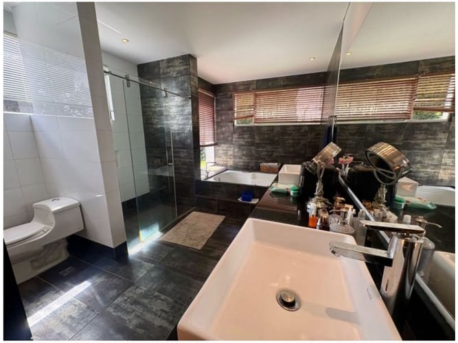 Casa de 4 alcobas en venta en Vía Las Palmas, Envigado, 466 m² · foto 16 de 17