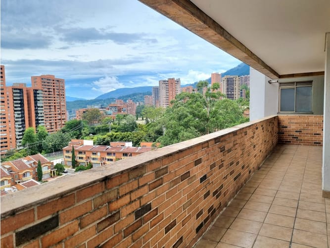 Apartamento de 3 alcobas en venta en Las Lomas, Medellín, 316 m² · foto 5 de 6