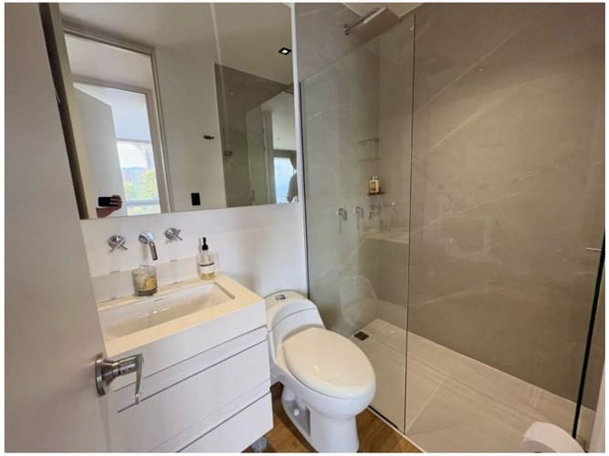 Apartamento de 2 alcobas en venta en Las Lomas, Medellín, 83 m² · foto 9 de 12