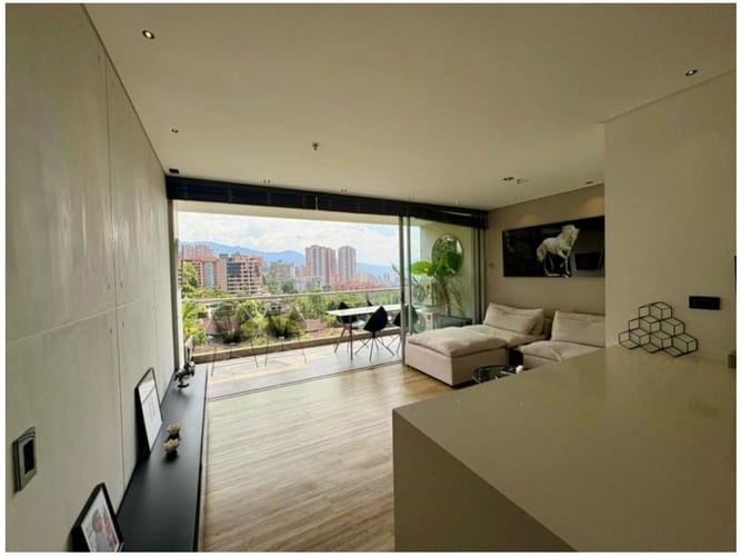 Apartamento de 2 alcobas en venta en Las Lomas, Medellín, 83 m² · foto 10 de 12