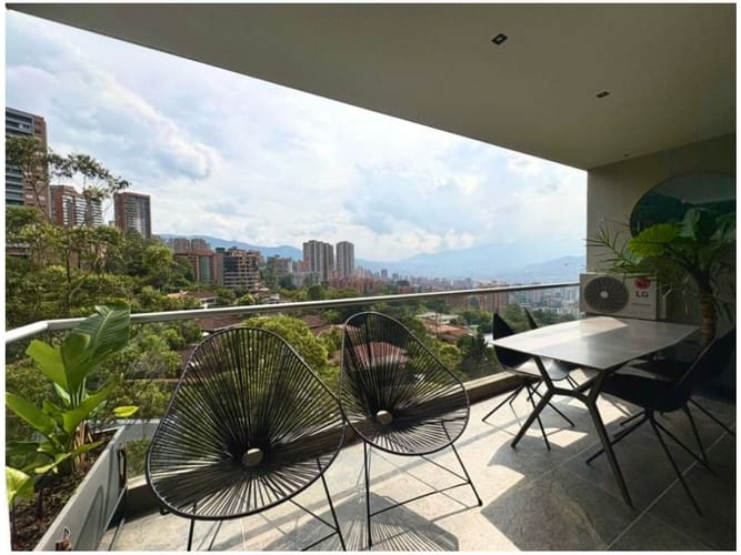 Apartamento de 2 alcobas en venta en Las Lomas, Medellín, 83 m² · foto 12 de 12
