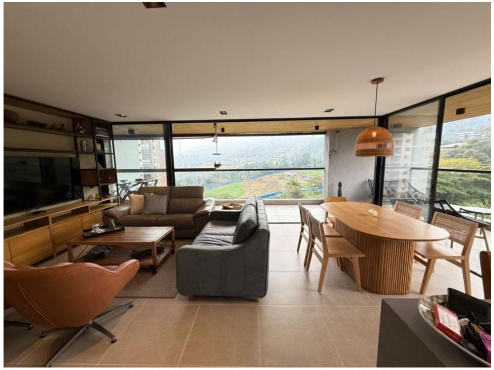 Apartamento en venta en Camino Verde, Envigado · foto 3 de 17