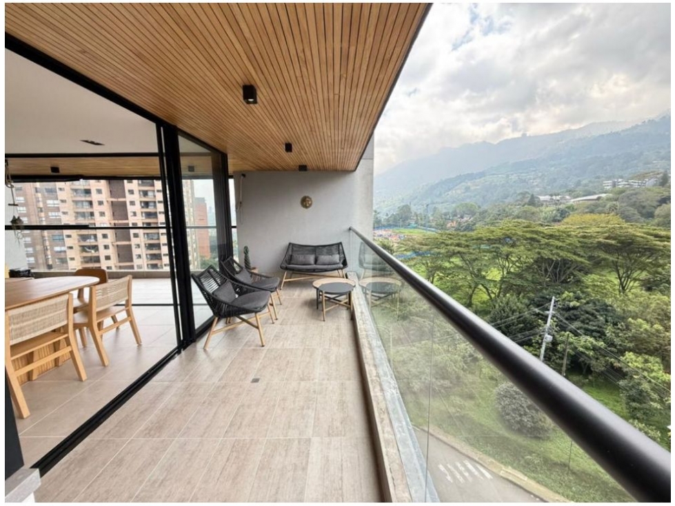 Apartamento en venta en Camino Verde, Envigado · foto 5 de 17