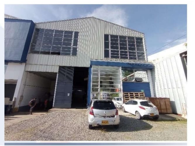 Bodega en venta en Sierra Morena, La Estrella, 1400 m² · foto 3 de 5