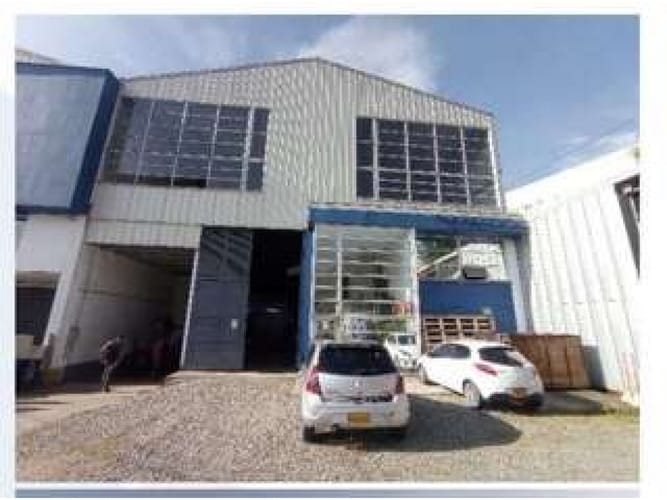 Bodega en venta en Sierra Morena, La Estrella, 1400 m² · foto 4 de 5