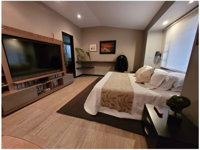 Casa en venta en Loma Del Escobero, Envigado · foto 3 de 23