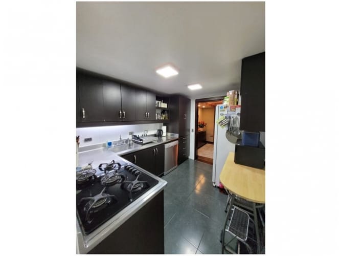 Casa en venta en Loma Del Escobero, Envigado · foto 9 de 23