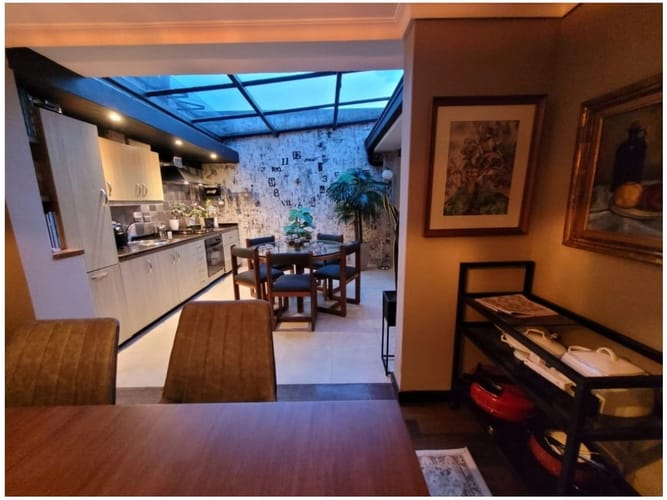 Casa en venta en Loma Del Escobero, Envigado · foto 11 de 23