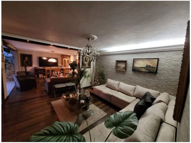 Casa en venta en Loma Del Escobero, Envigado · foto 13 de 23