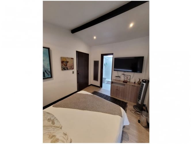 Casa en venta en Loma Del Escobero, Envigado · foto 21 de 23